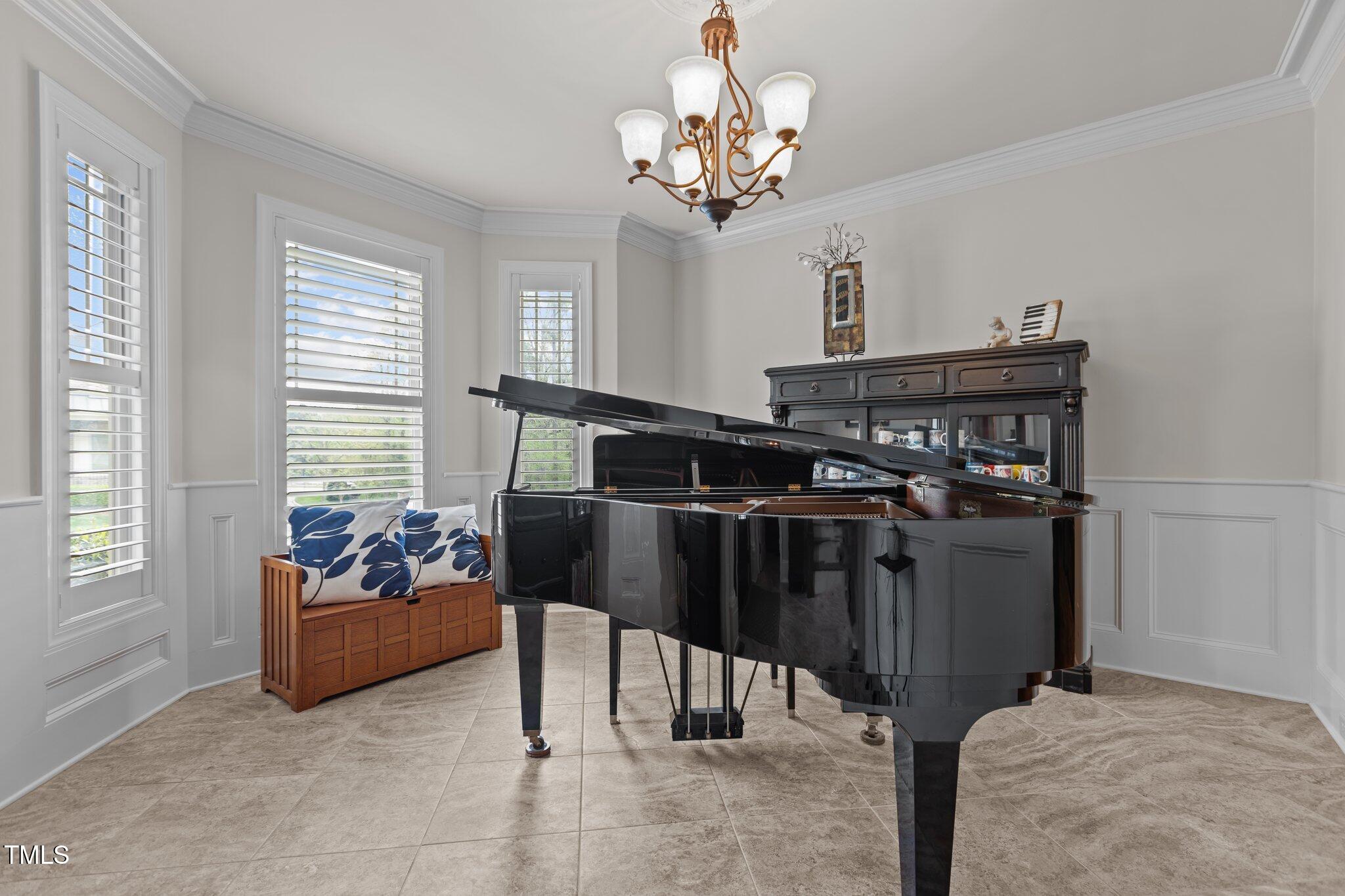 1512 Piazzo Court