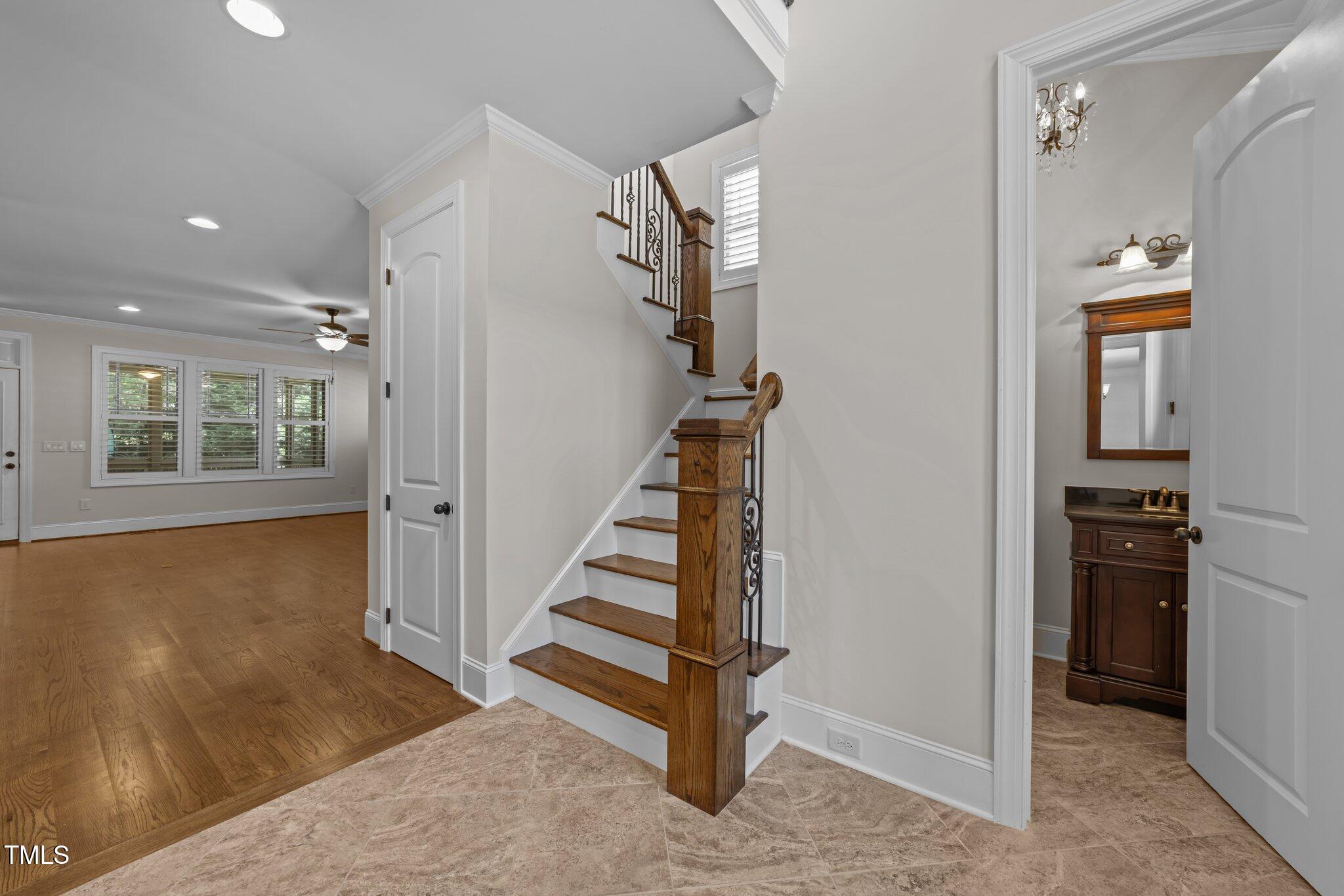 1512 Piazzo Court