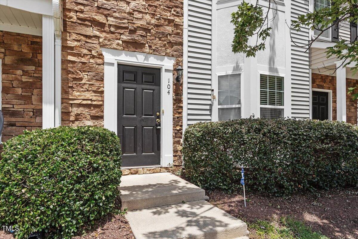 104 Pilot Court
