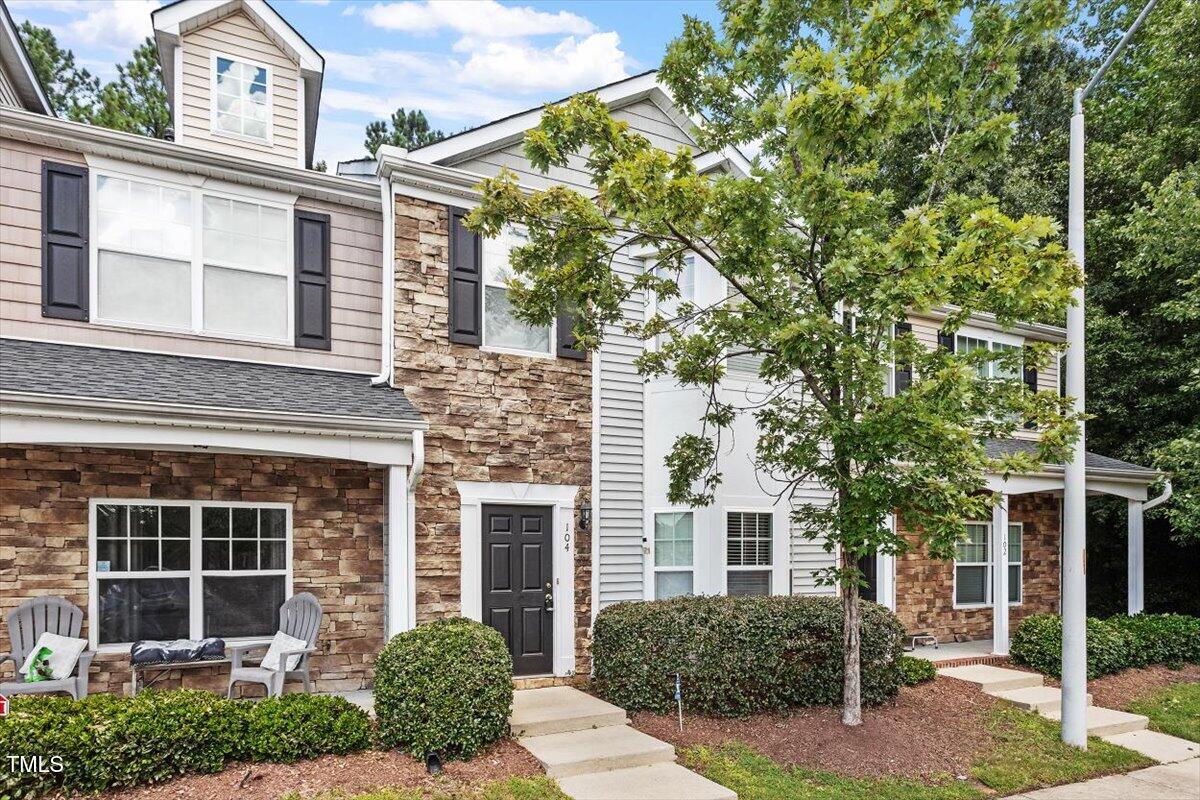 104 Pilot Court