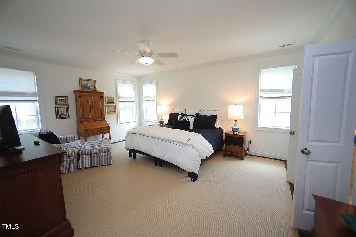 Raleigh, North Carolina 27609, United States, 4 Bedrooms Bedrooms, ,5 BathroomsBathrooms,Residential,Active,147627