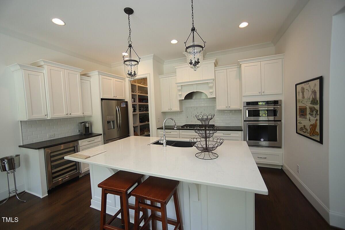 Raleigh, North Carolina 27609, United States, 4 Bedrooms Bedrooms, ,5 BathroomsBathrooms,Residential,Active,147627