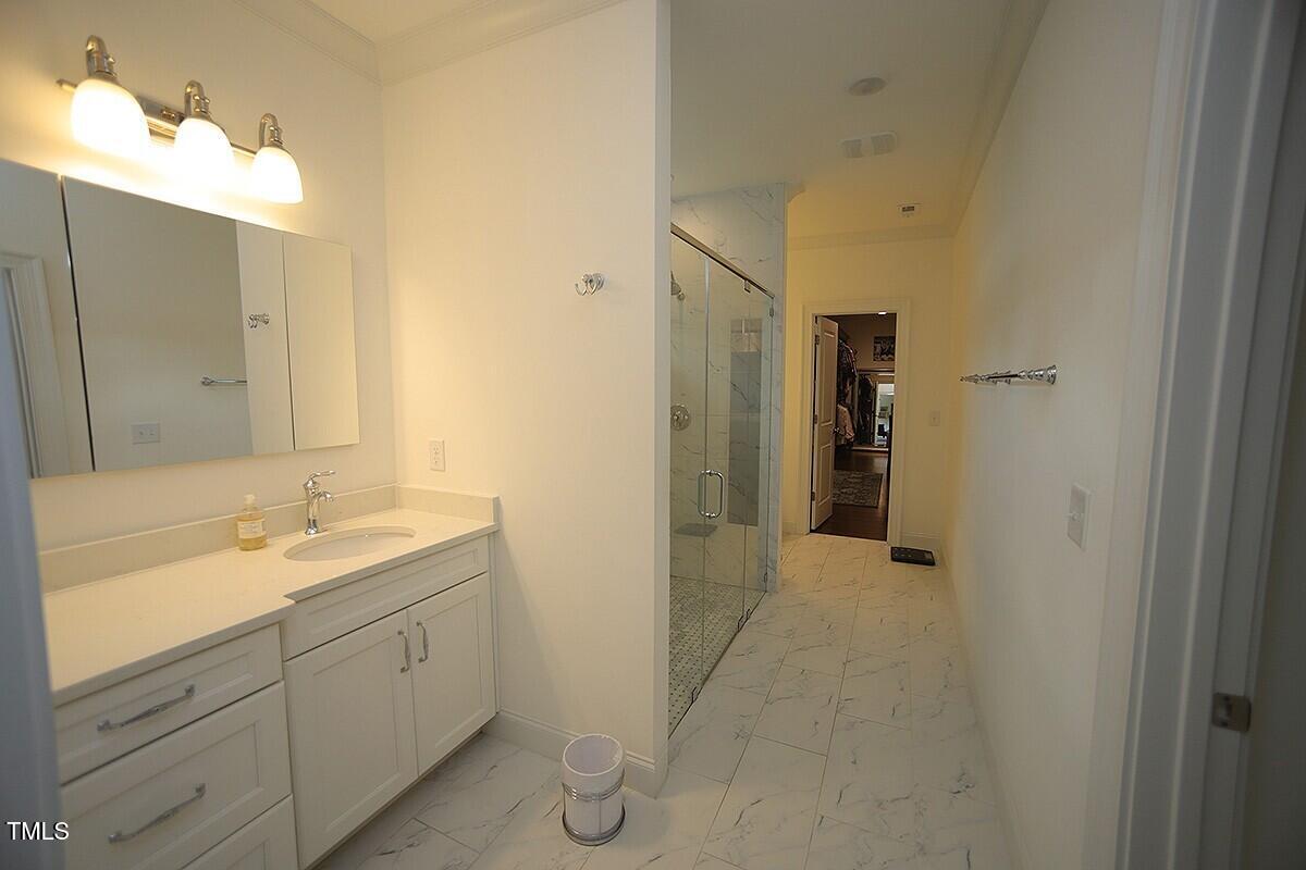 Raleigh, North Carolina 27609, United States, 4 Bedrooms Bedrooms, ,5 BathroomsBathrooms,Residential,Active,147627