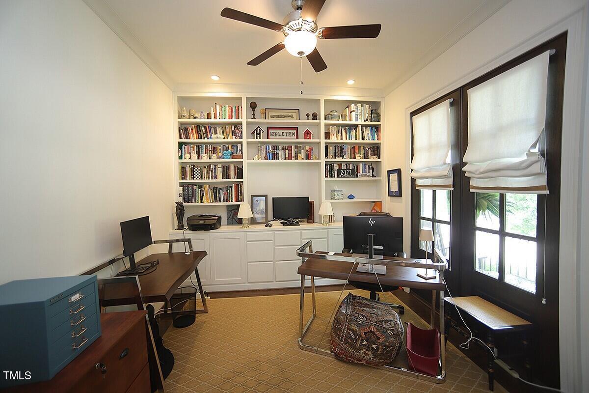 Raleigh, North Carolina 27609, United States, 4 Bedrooms Bedrooms, ,5 BathroomsBathrooms,Residential,Active,147627