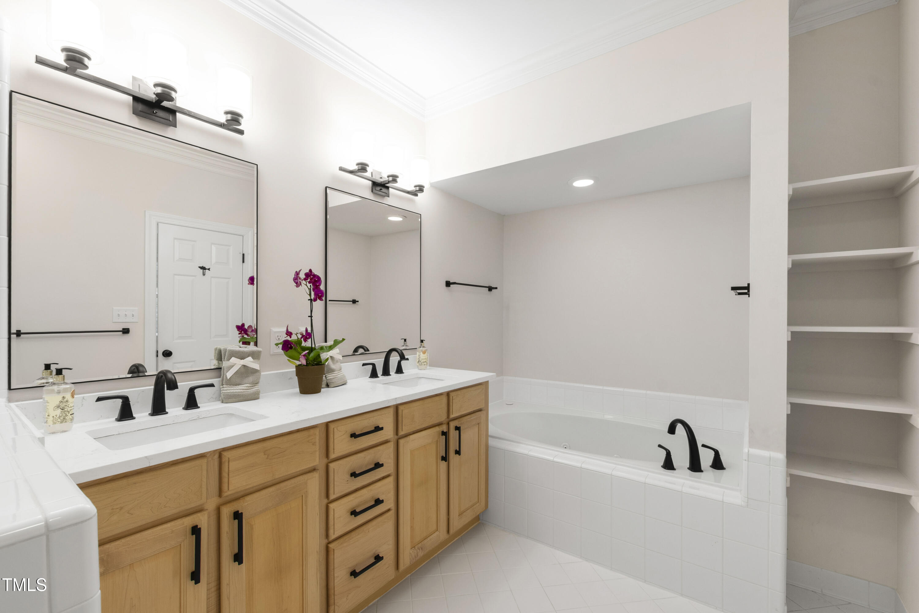 4211 Norman Ridge Lane