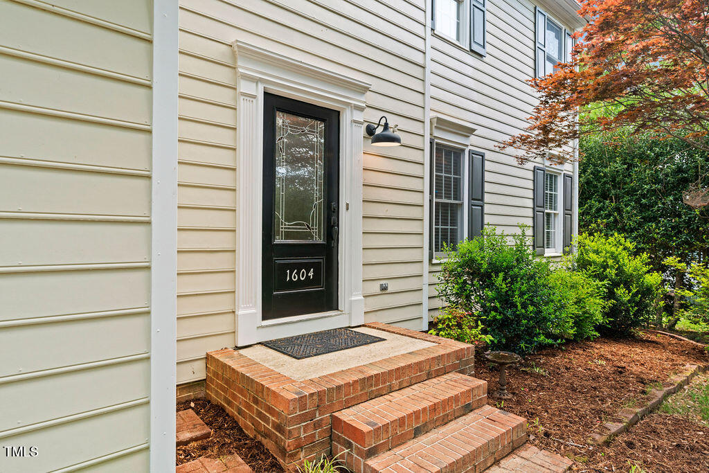 Garner, North Carolina 27529, United States, 3 Bedrooms Bedrooms, ,3 BathroomsBathrooms,Residential,Pending,107564