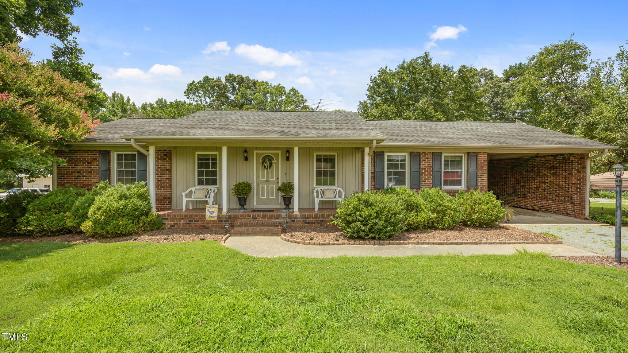 800 Woodard Drive