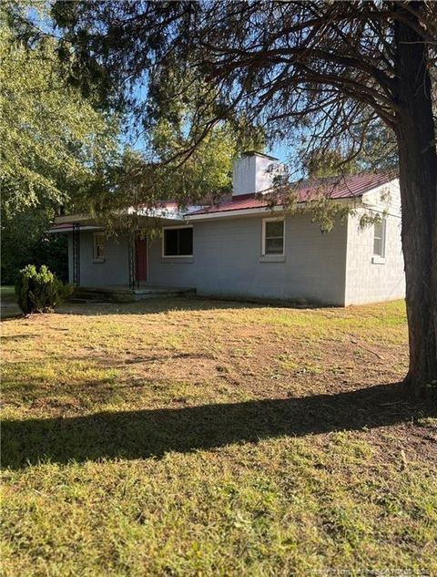 127 N Main Street Street Broadway NC 27505