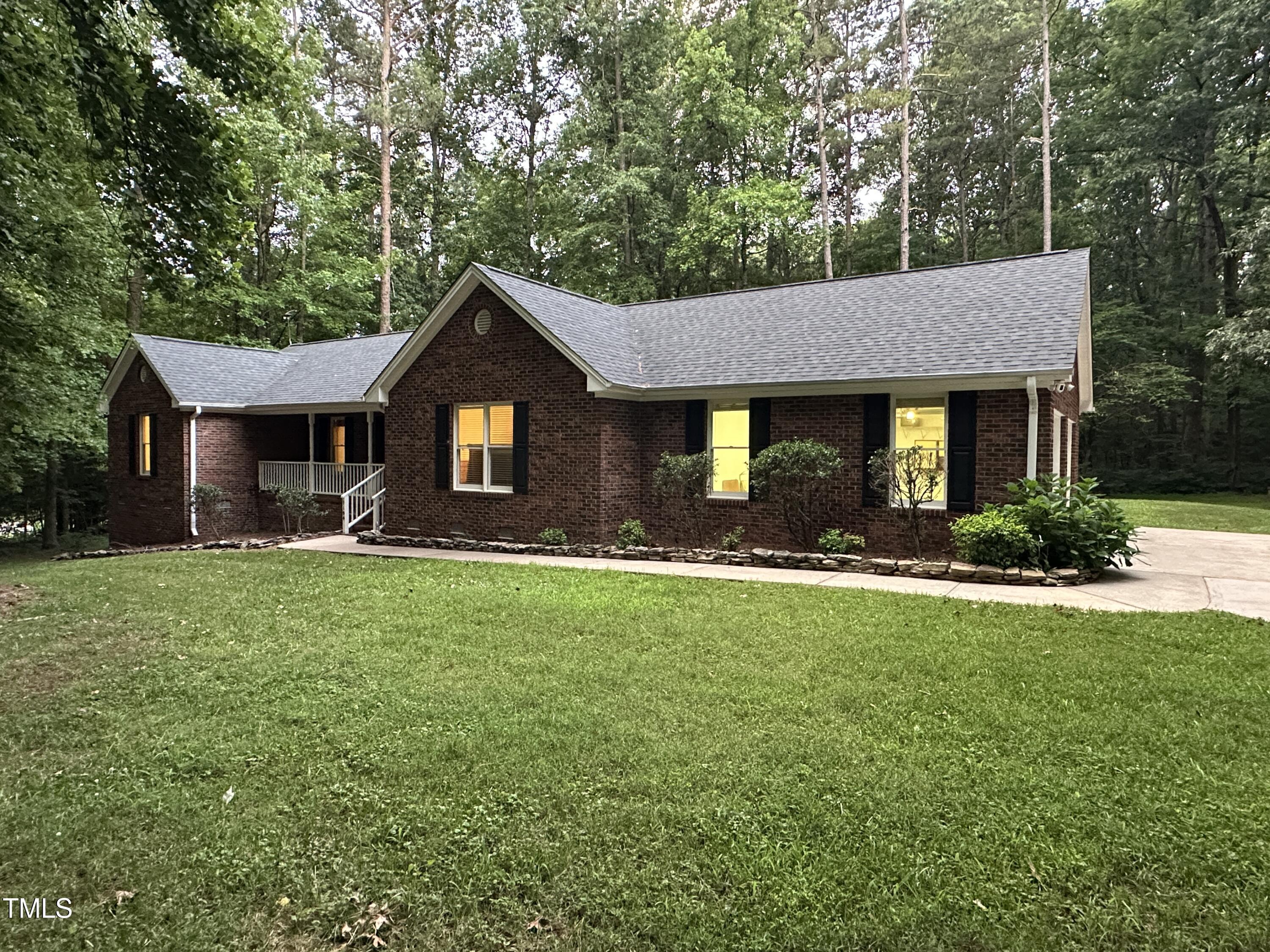 7194 Johns Point Court