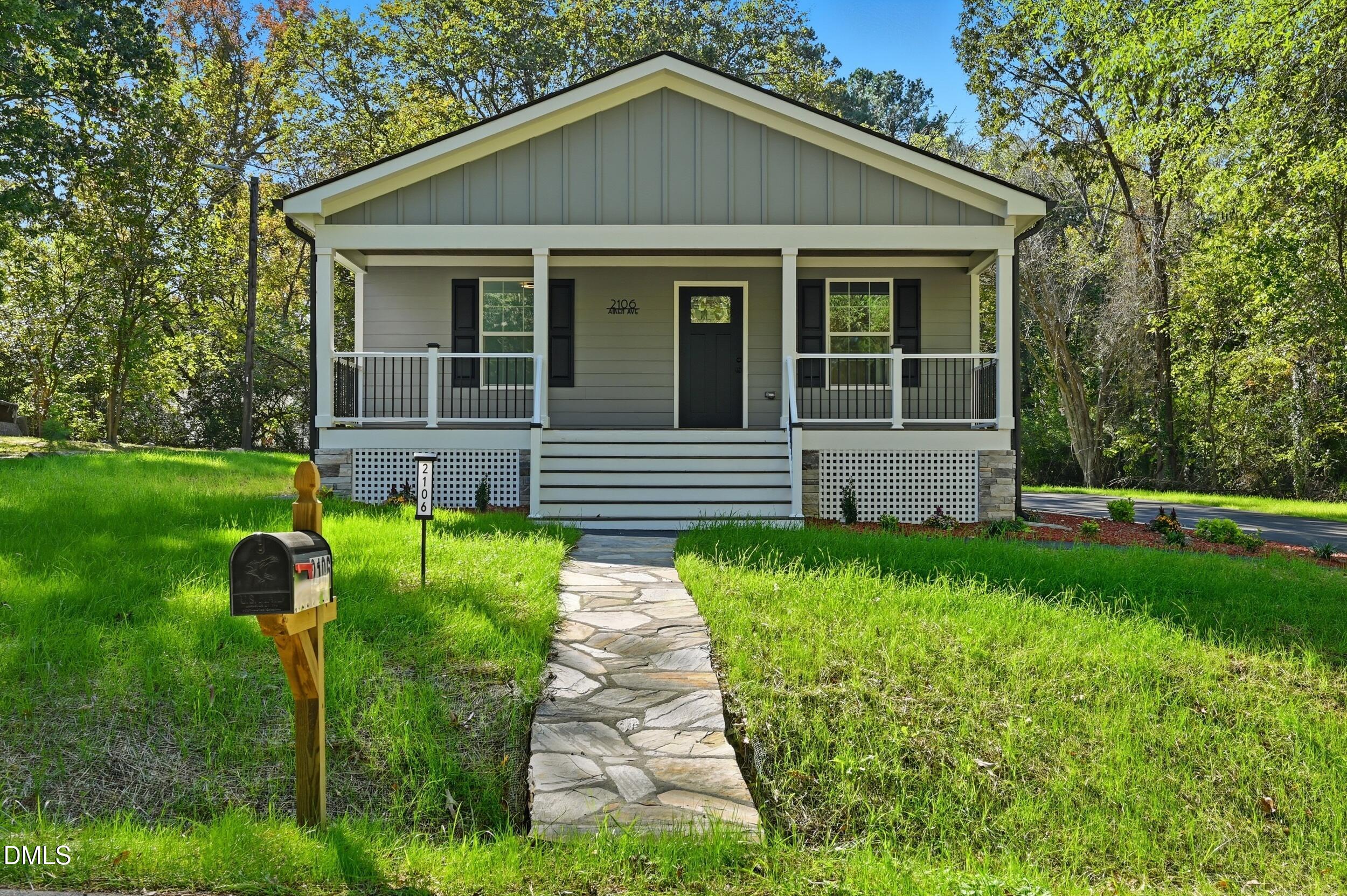 2106 Aiken Ave