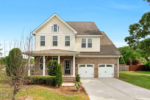 2808 Sand Trap Lane Hope Mills NC 28348