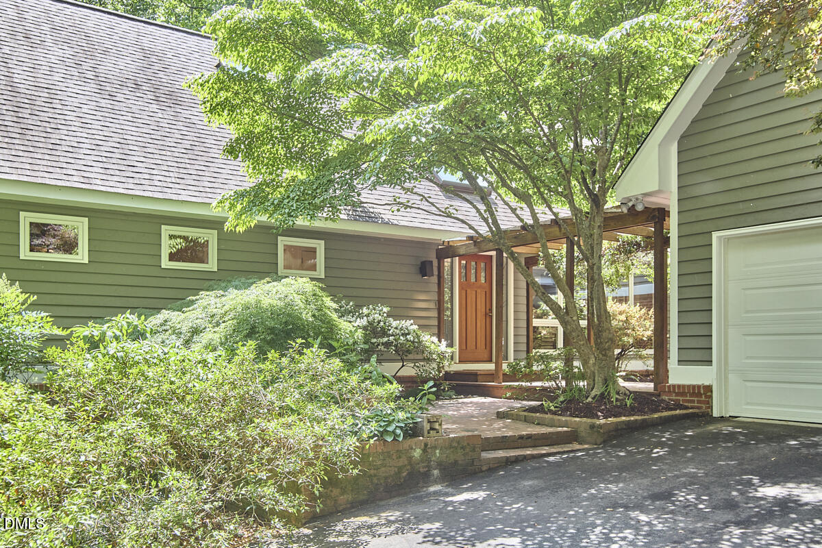 124 Steeplechase Road