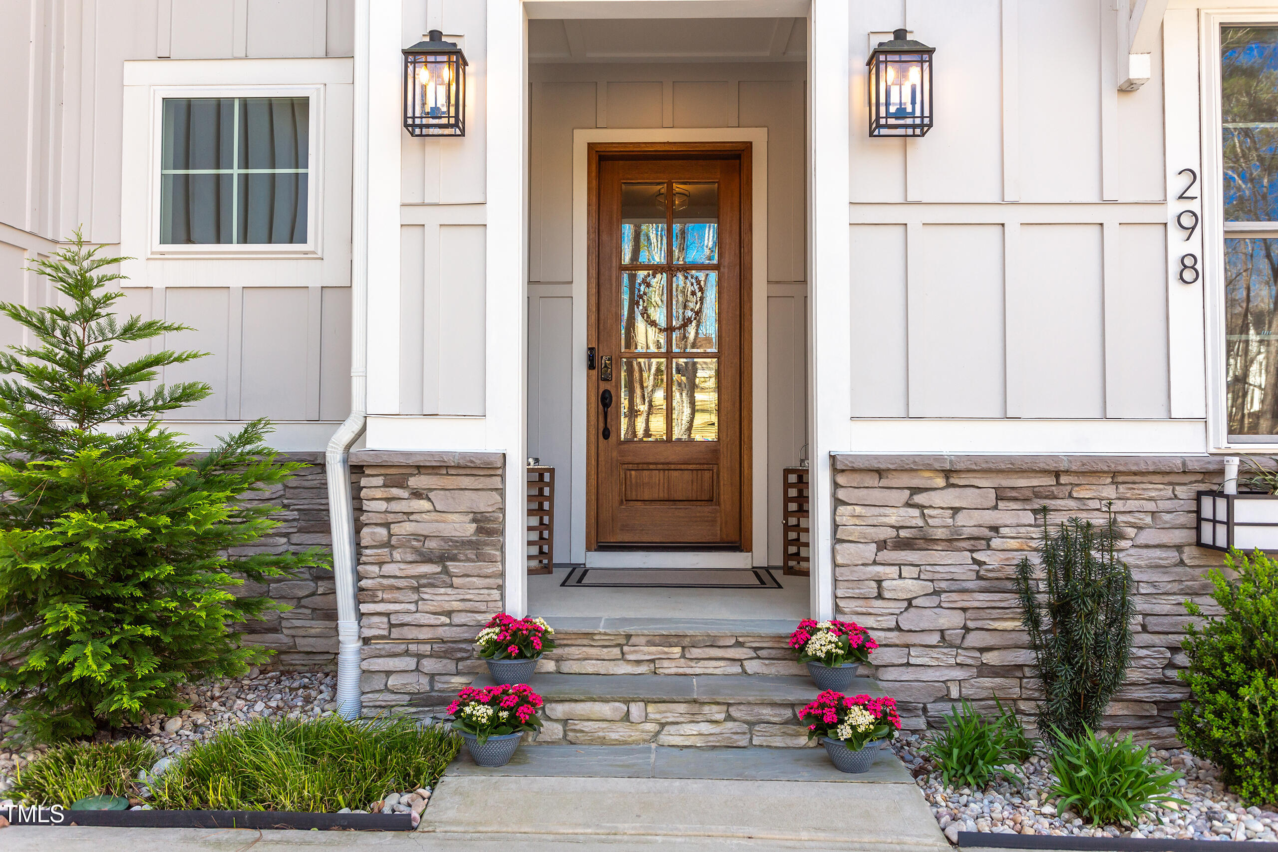 298 Bonterra Way