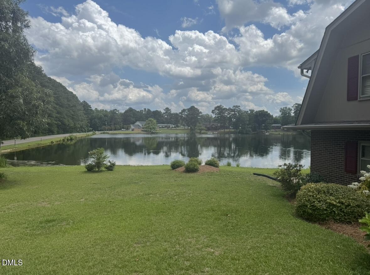 200 Edgewater Drive