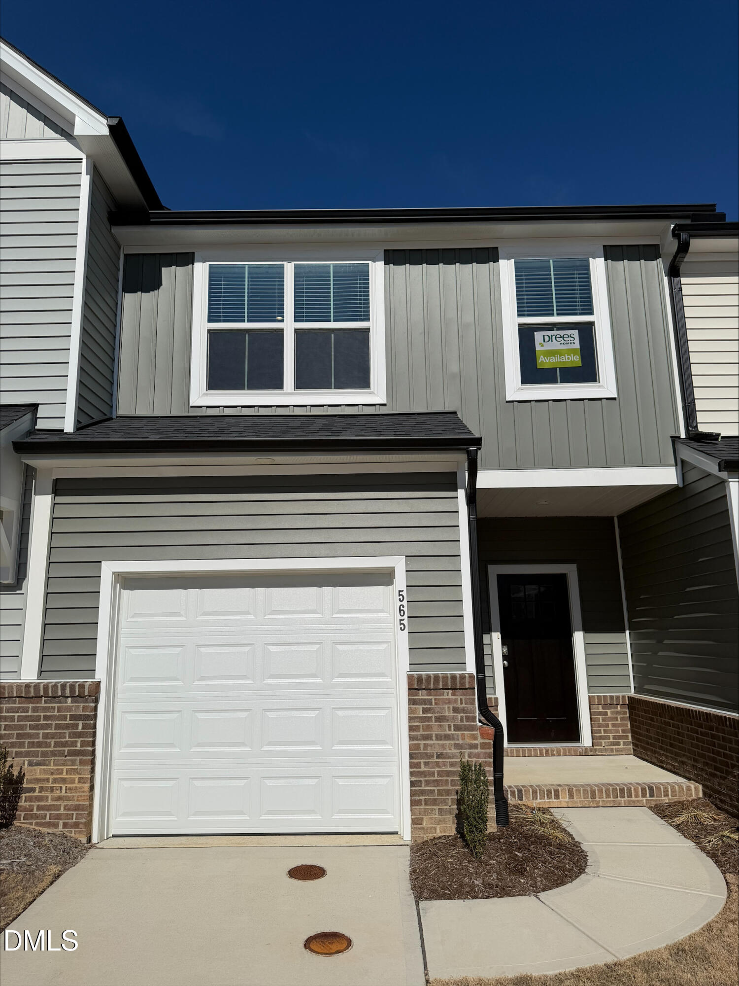 565 Marthas View Way