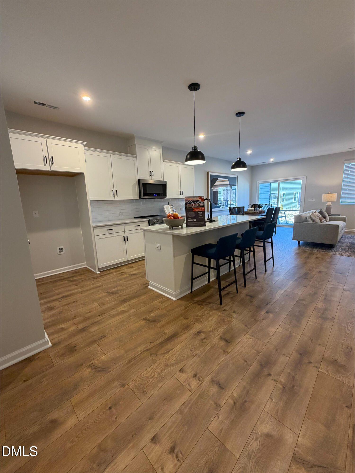 565 Marthas View Way