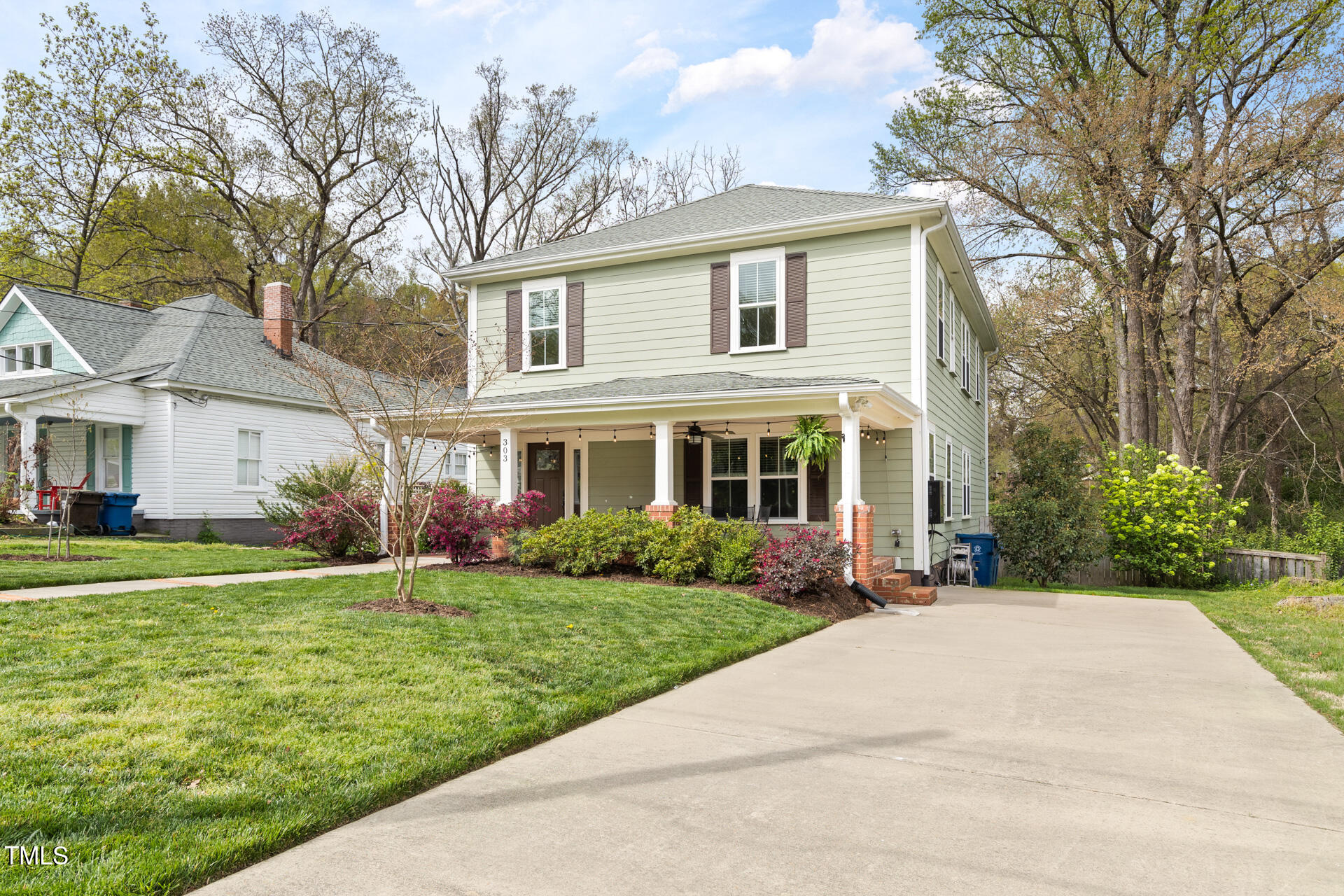 303 N Guthrie Avenue