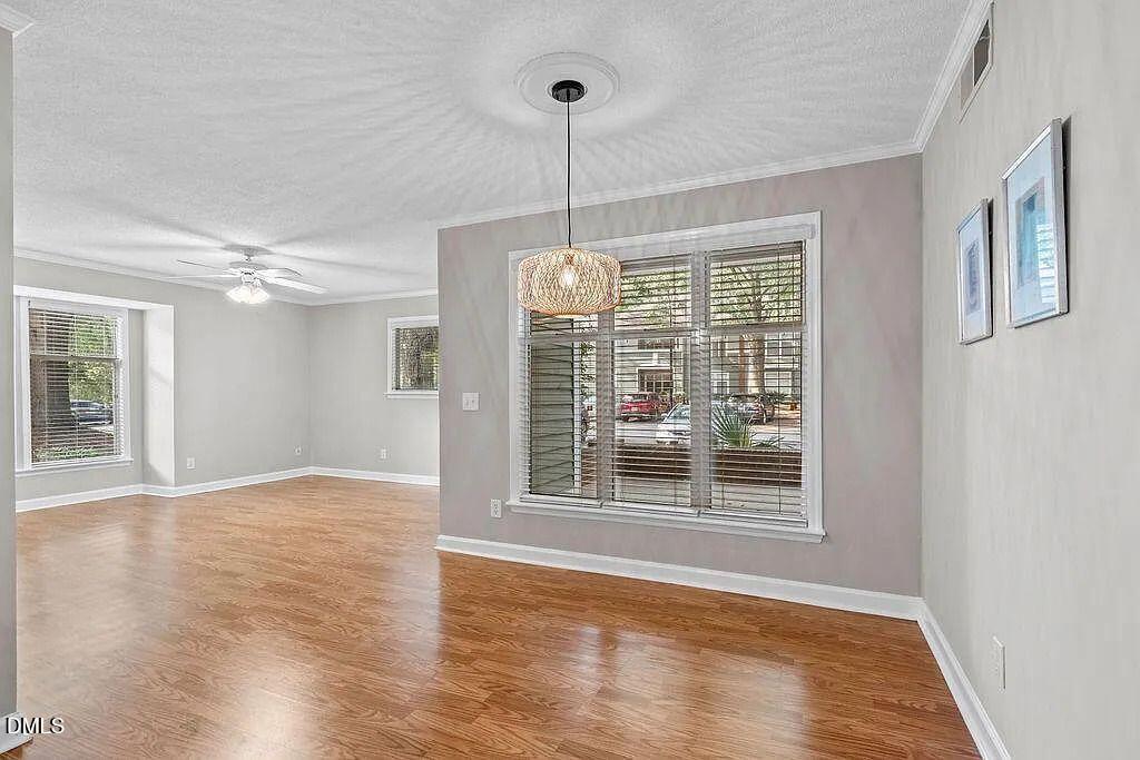 1200 Westview Lane 101