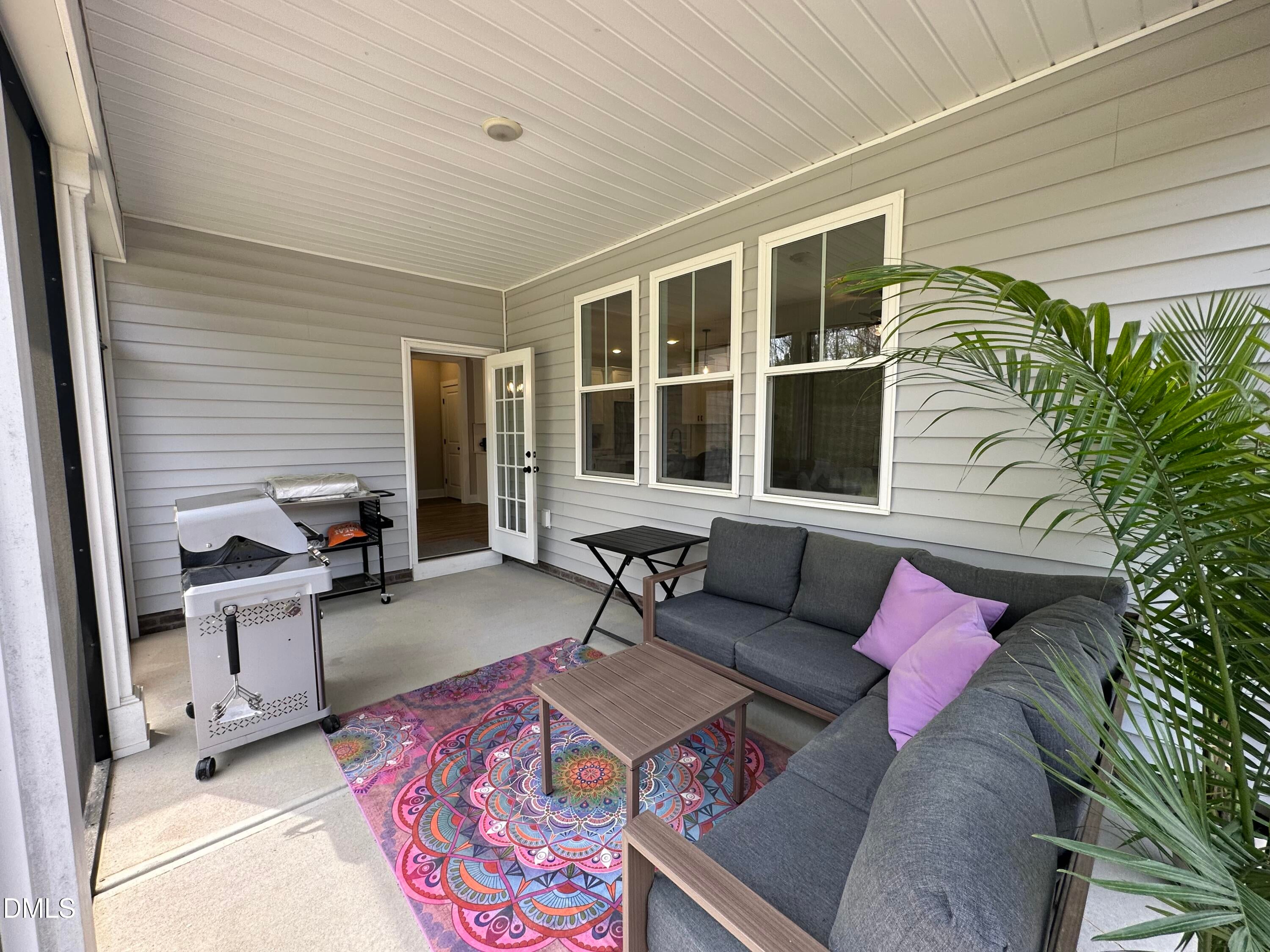 9133 Raccoon Drive