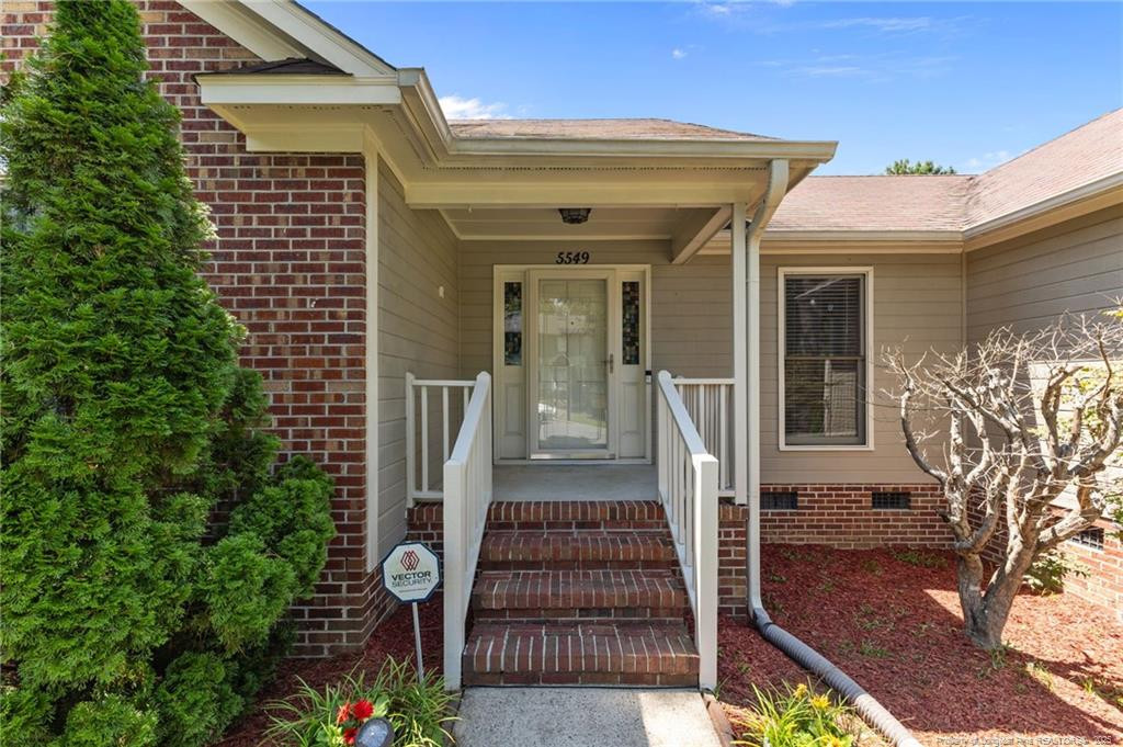 5549 Lockridge Road
