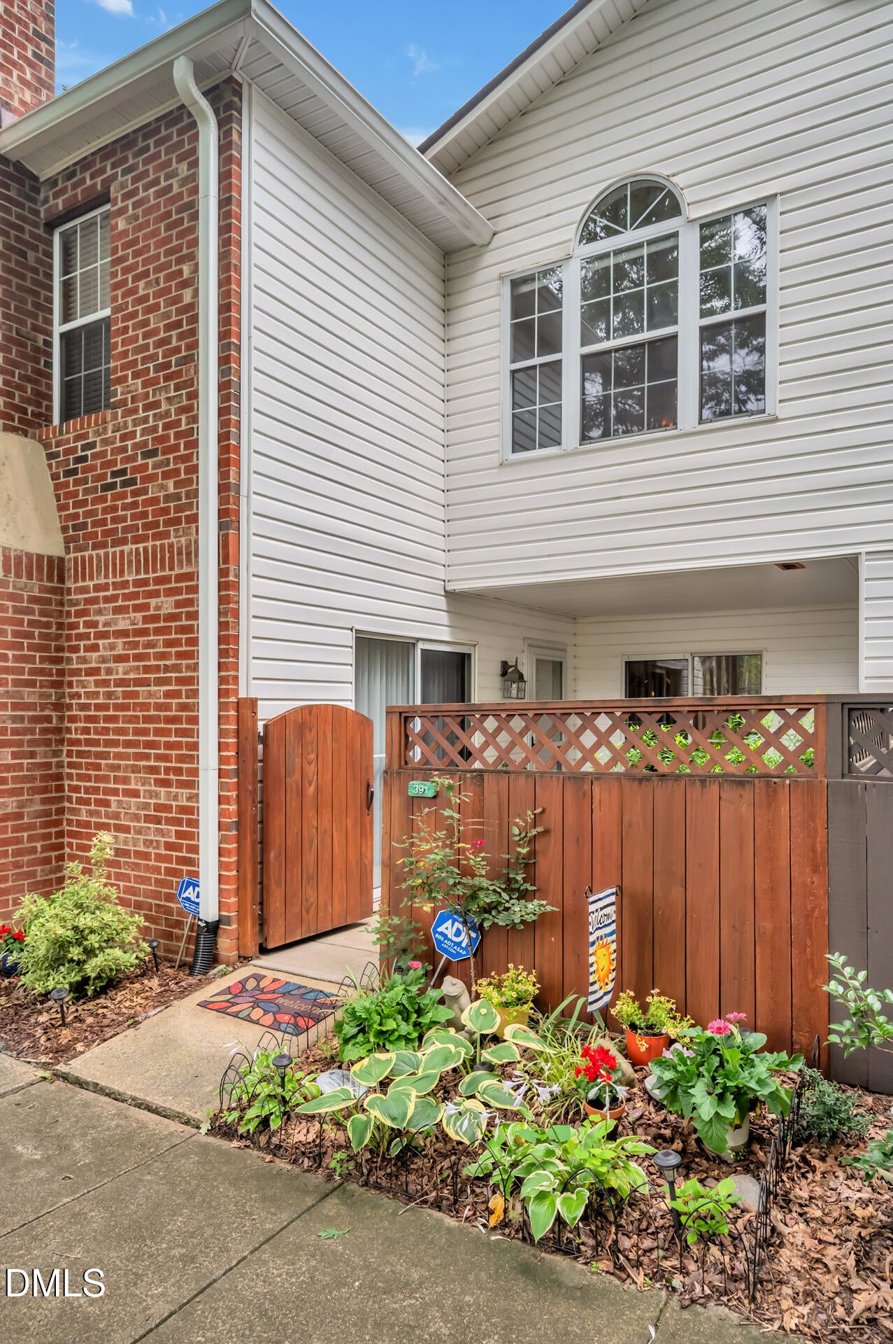 391 Summerwalk Circle