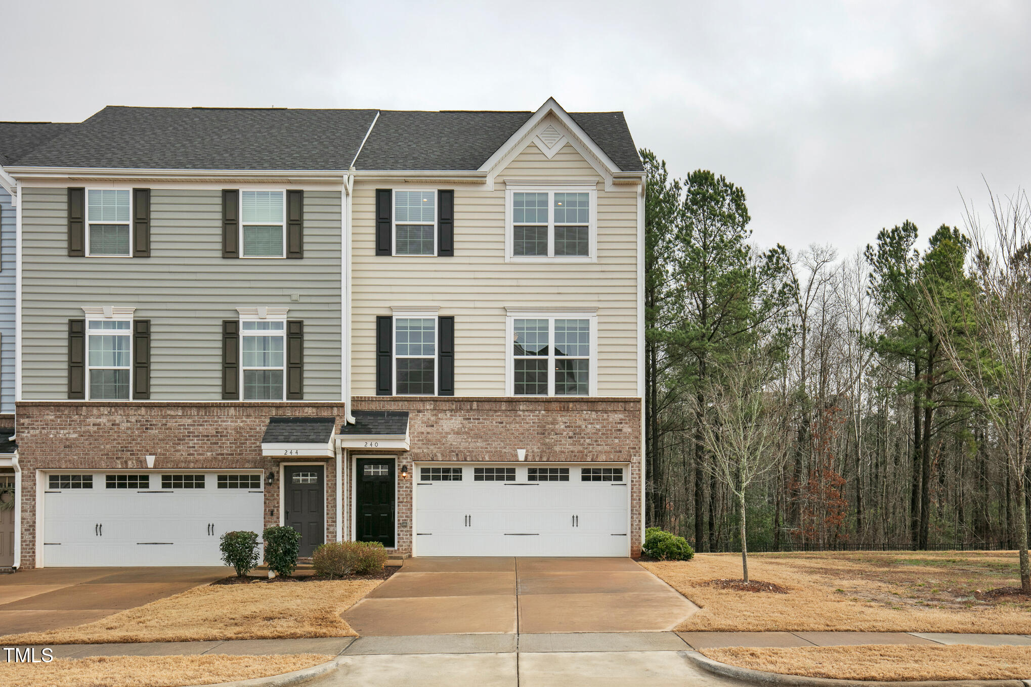 240 Amber Acorn Avenue