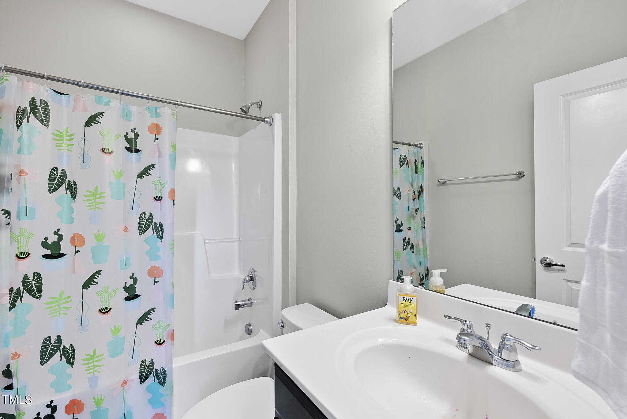 Wake Forest, North Carolina 27587, United States, 4 Bedrooms Bedrooms, ,4 BathroomsBathrooms,Residential,Pending,122711