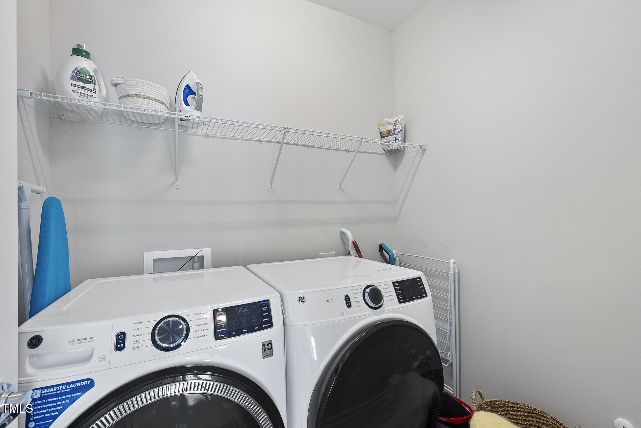 Wake Forest, North Carolina 27587, United States, 4 Bedrooms Bedrooms, ,4 BathroomsBathrooms,Residential,Pending,122711