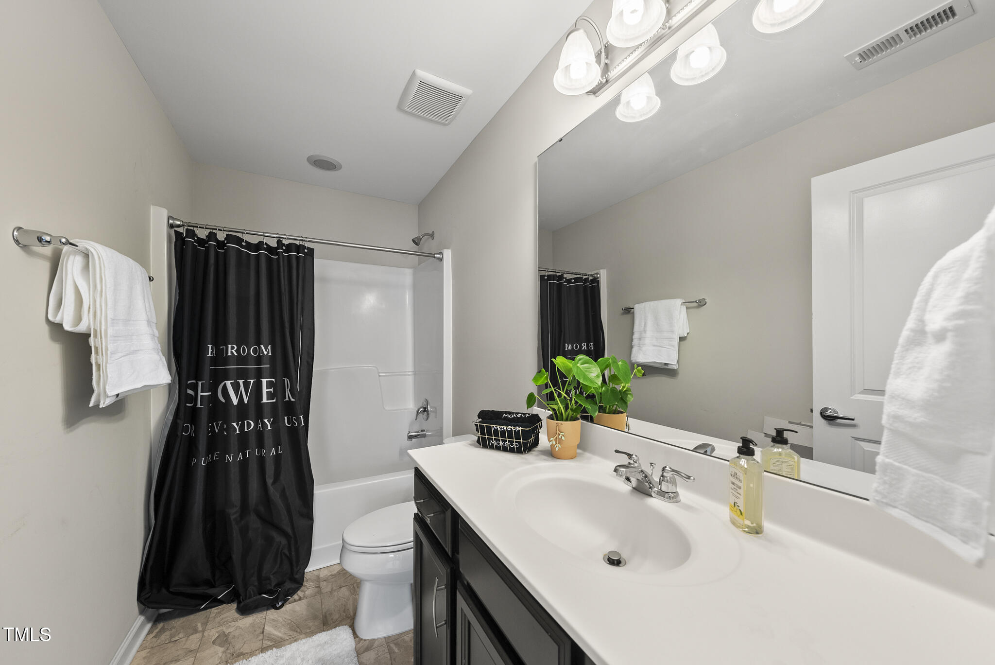 Wake Forest, North Carolina 27587, United States, 4 Bedrooms Bedrooms, ,4 BathroomsBathrooms,Residential,Pending,122711