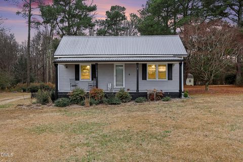 7228 Cleveland School Road Garner NC 27529