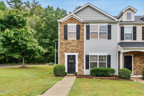 619 Laurens Way Knightdale NC 27545