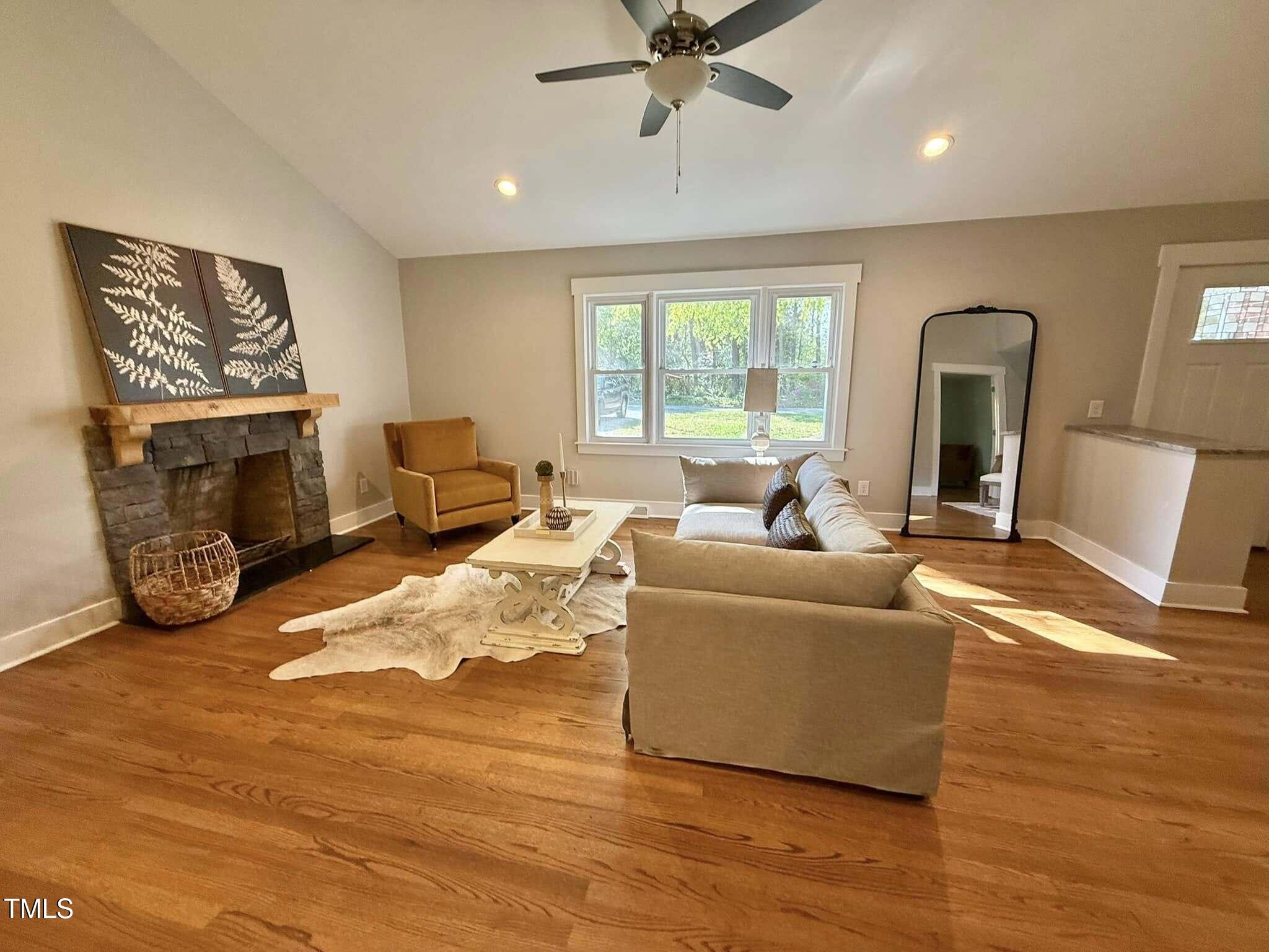 131 Rosewood Dr Drive
