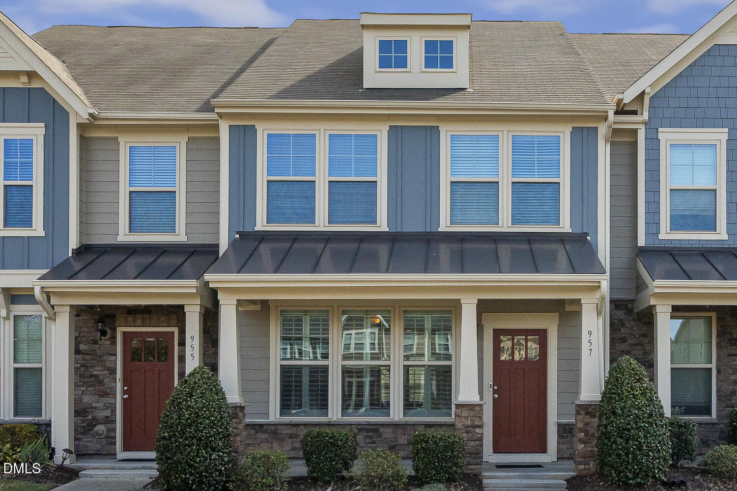 957 Ambergate Station