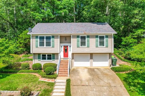 Single Family Residence in Raleigh NC 7813 Foxwood Drive.jpg