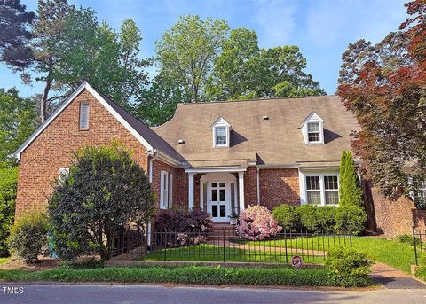 8 Greenside Court Durham NC 27707