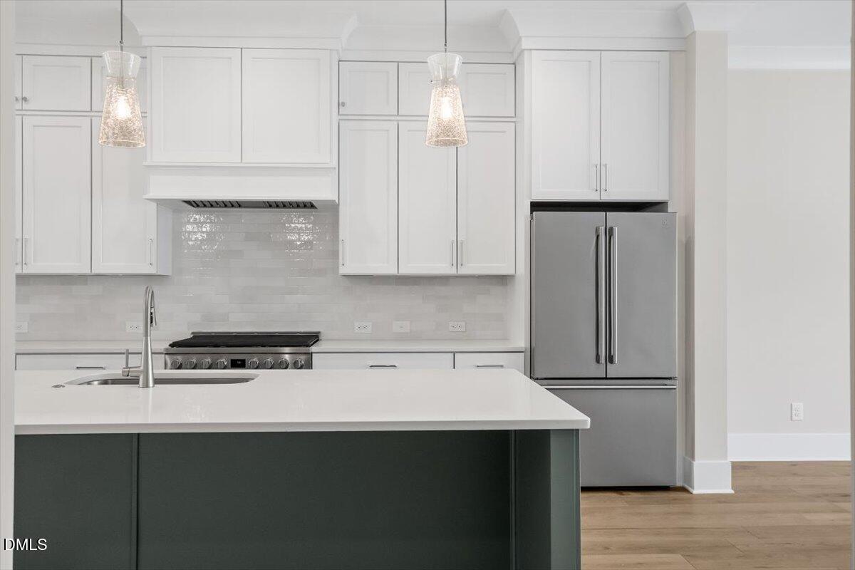 810 Maple Berry Lane 105