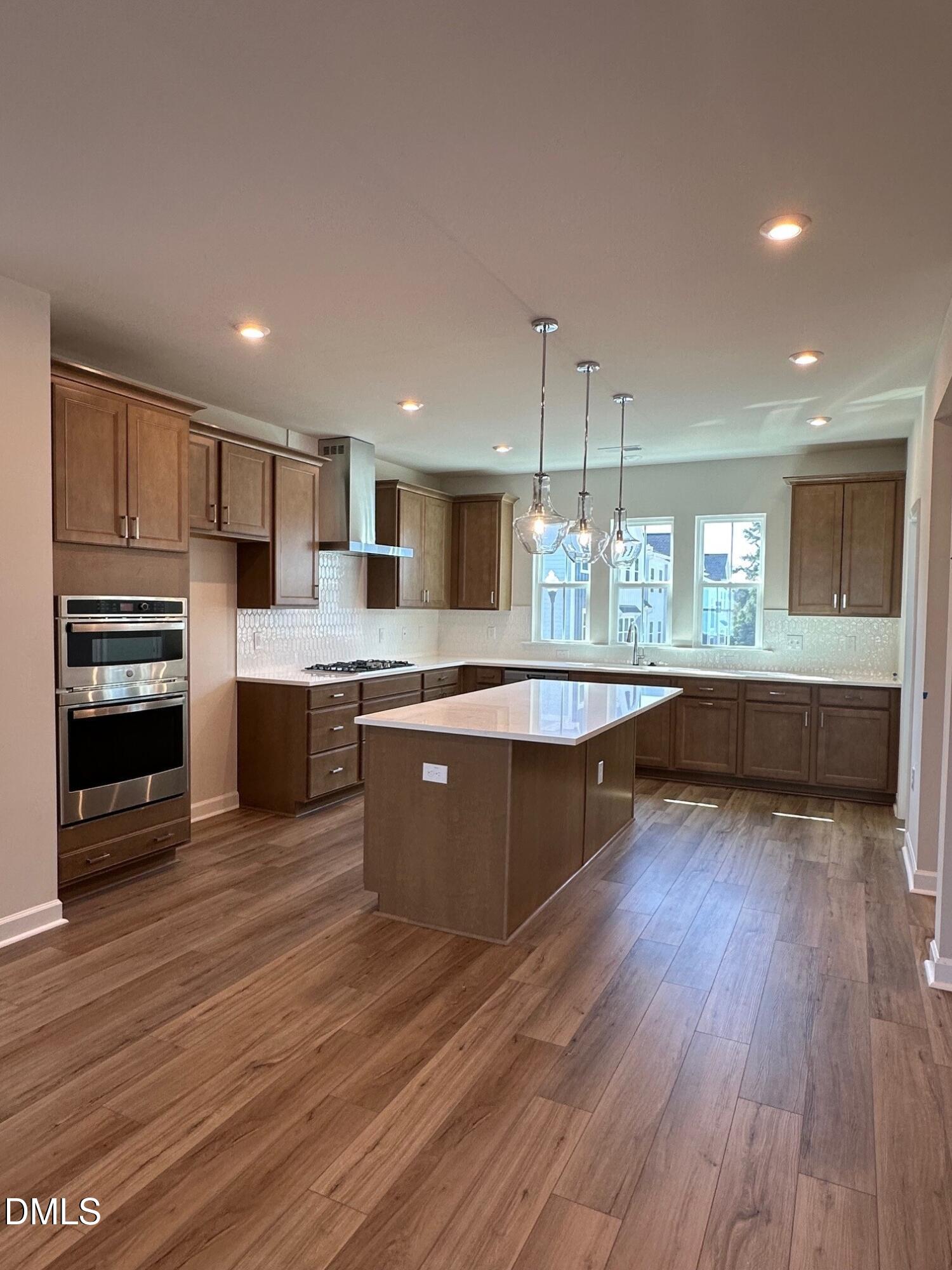 1106 Holding Village Way