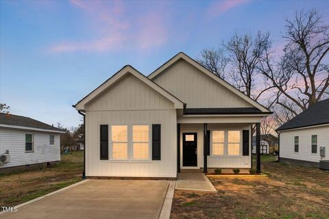A home in Dunn