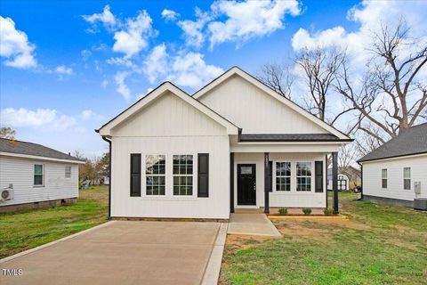 A home in Dunn