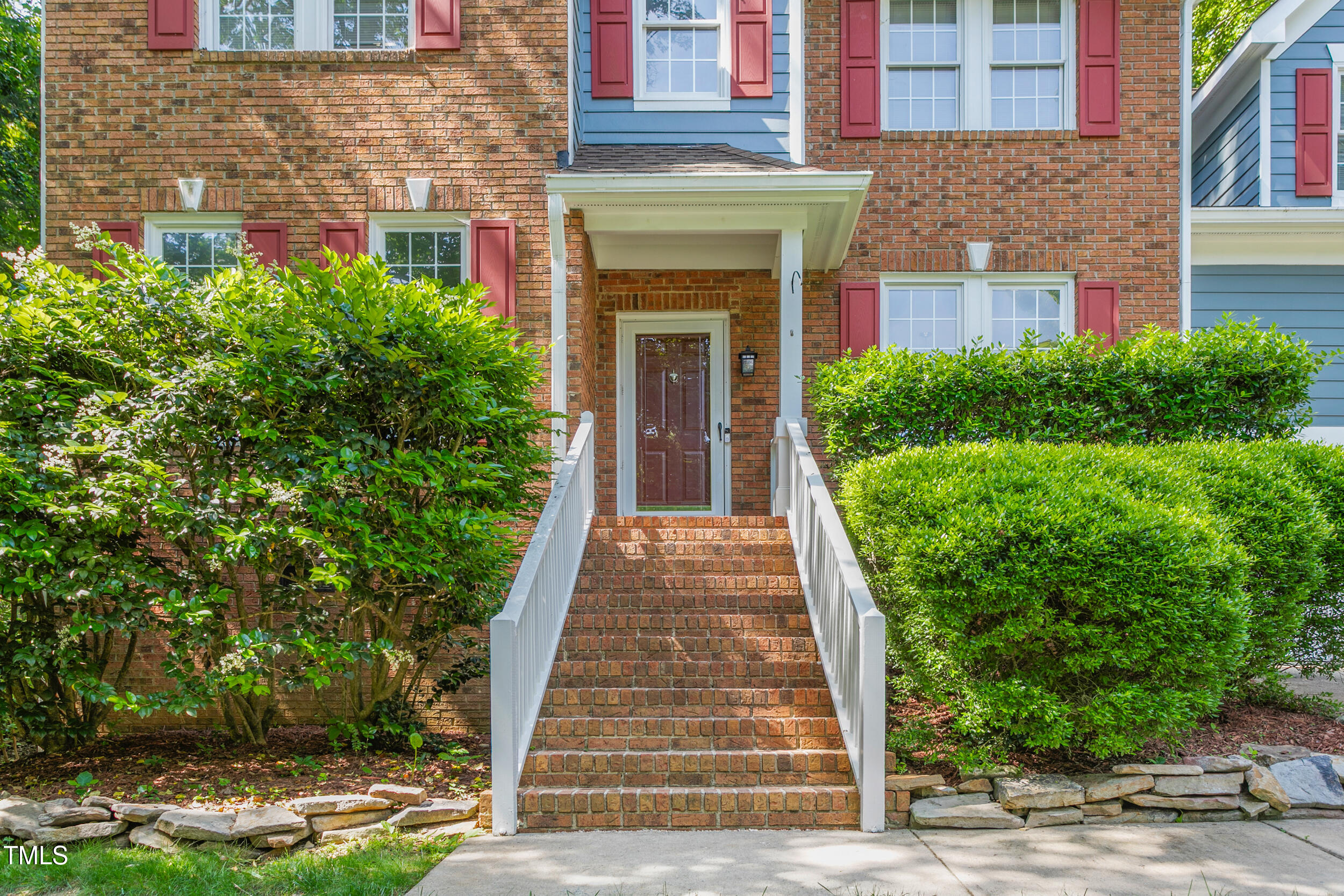 102 Winged Foot Court
