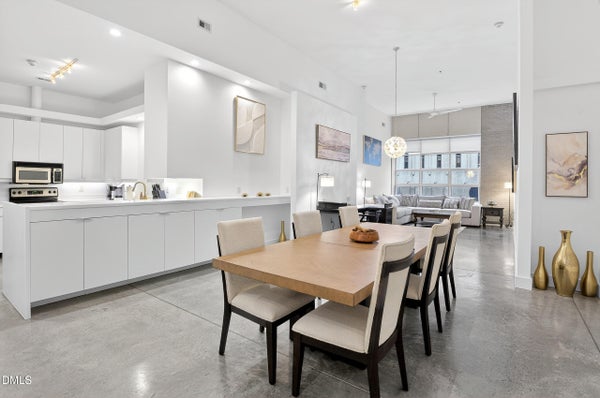 319 FAYETTEVILLE ST UNIT 312, RALEIGH, NC 27601 - Image d4e563a87f304ff883247a0de9752fd2/2772386812