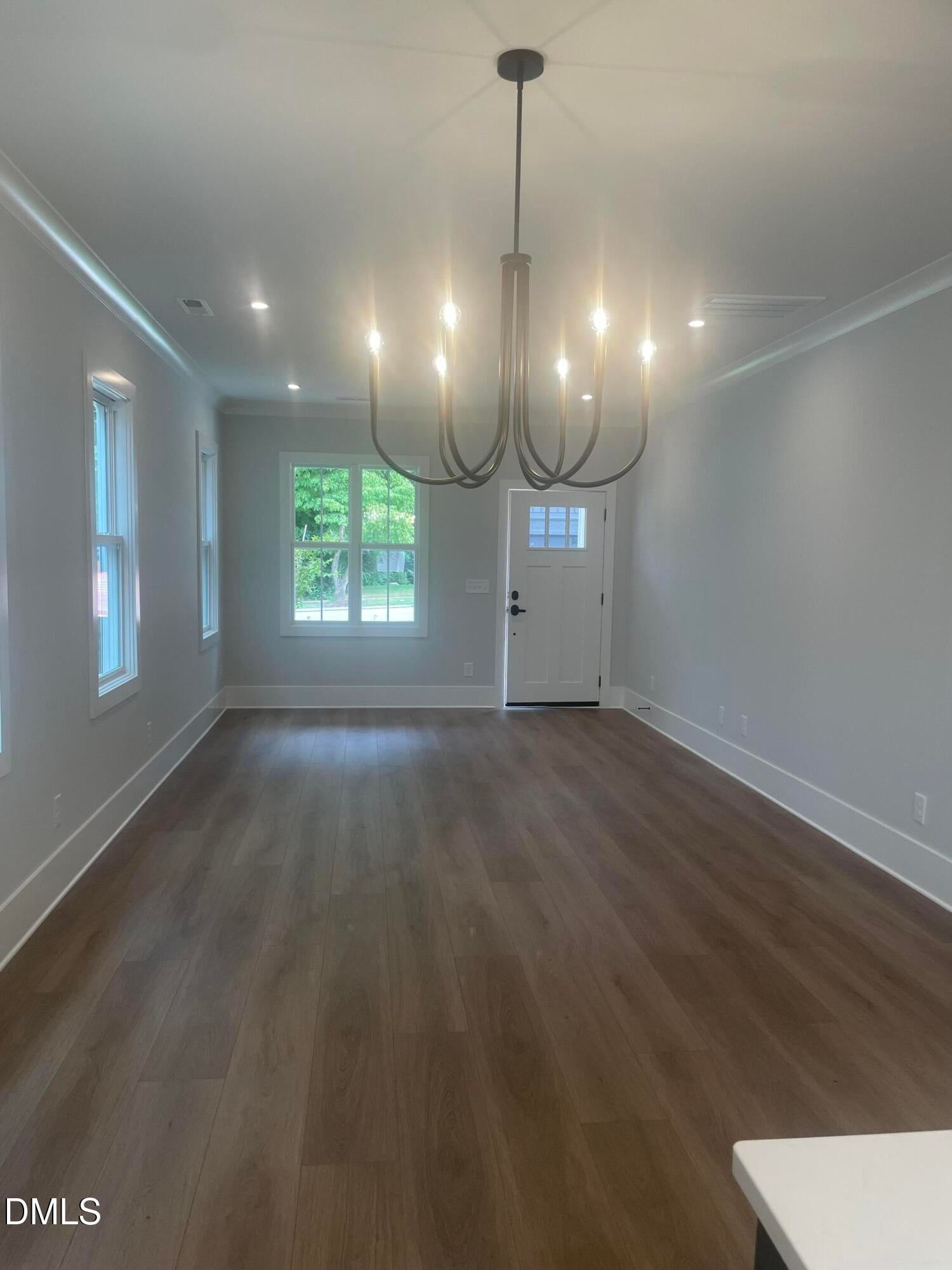 1337 Courtland Drive