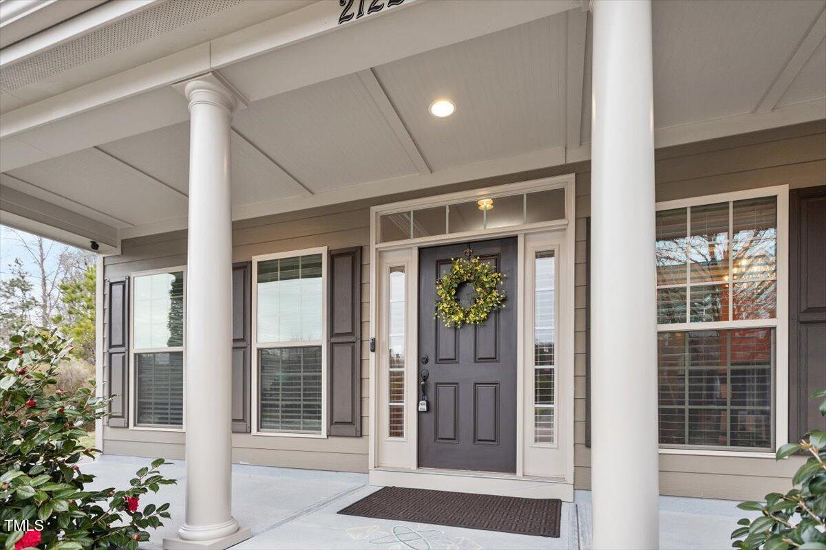 2122 Aventon Lane