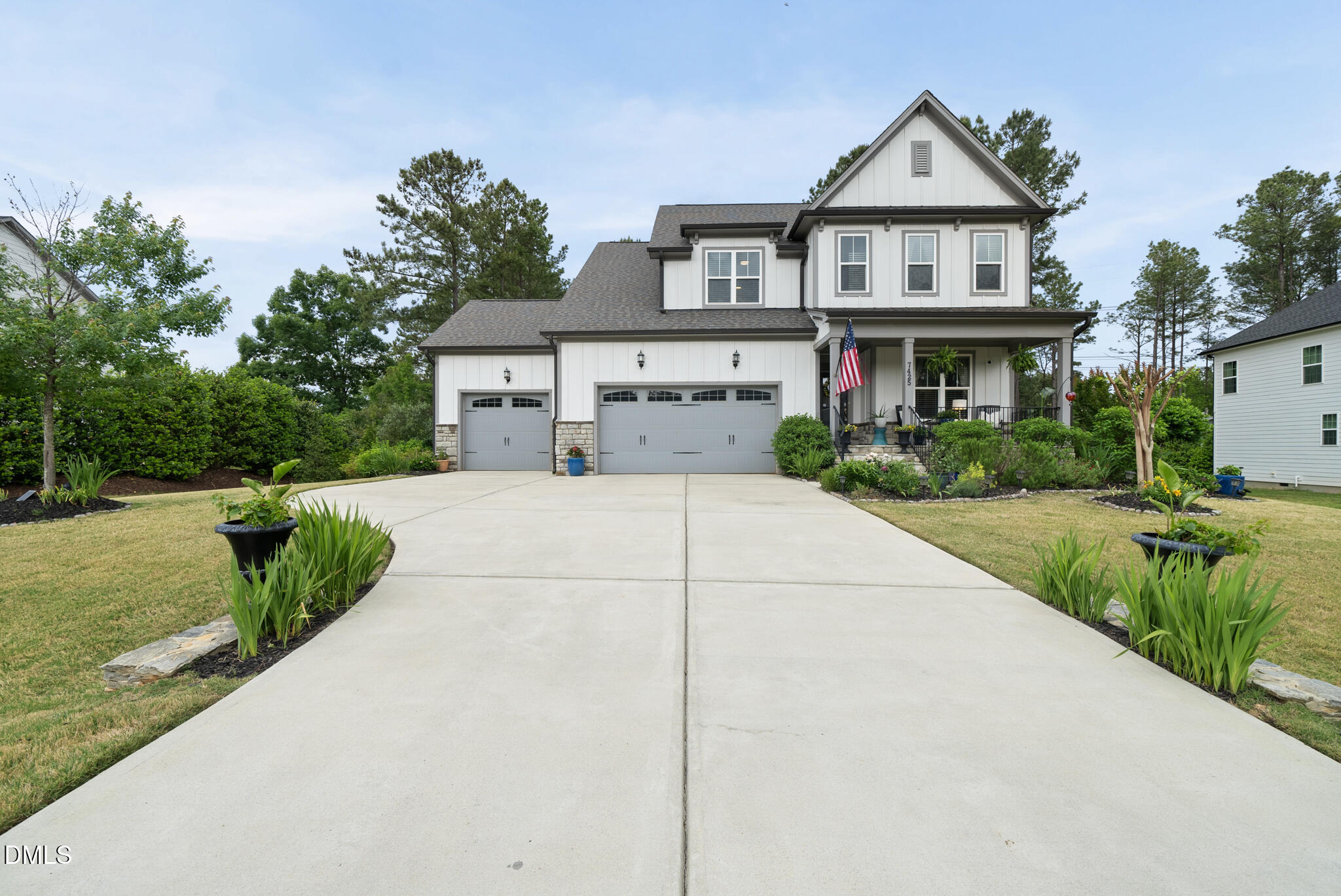 7425 Laurel Crest Drive