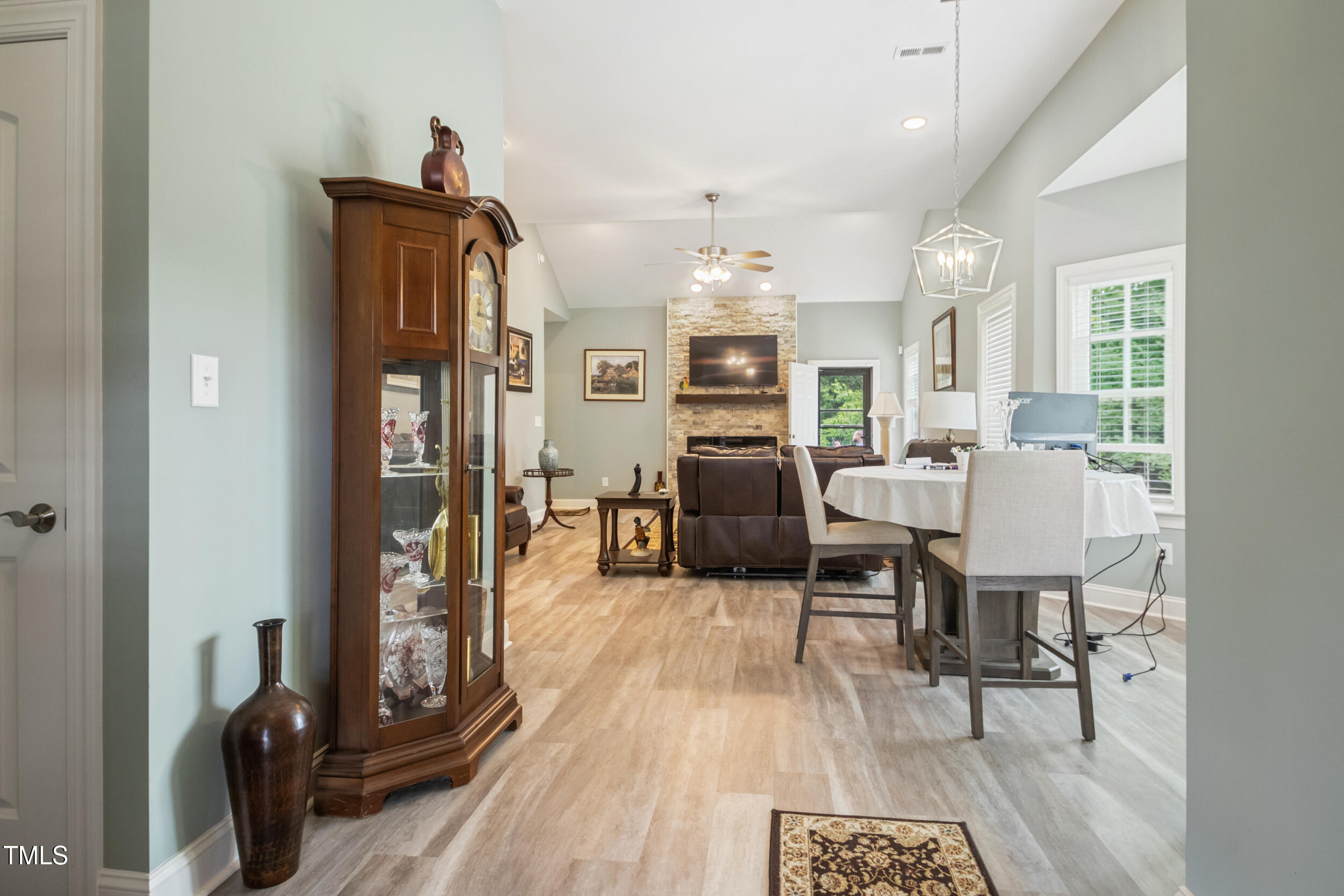 412 Taylor Place