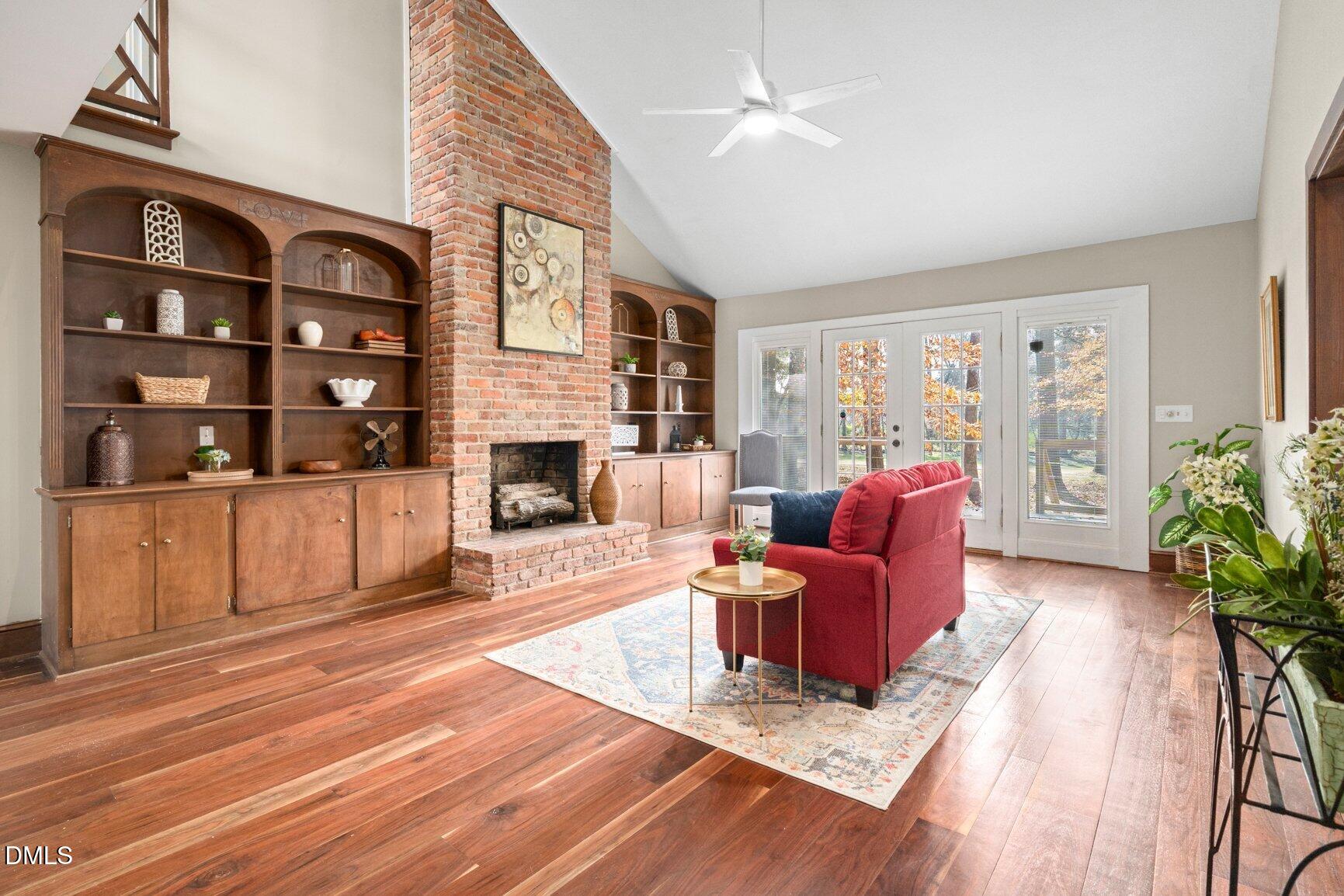 636 Short Spoon Circle