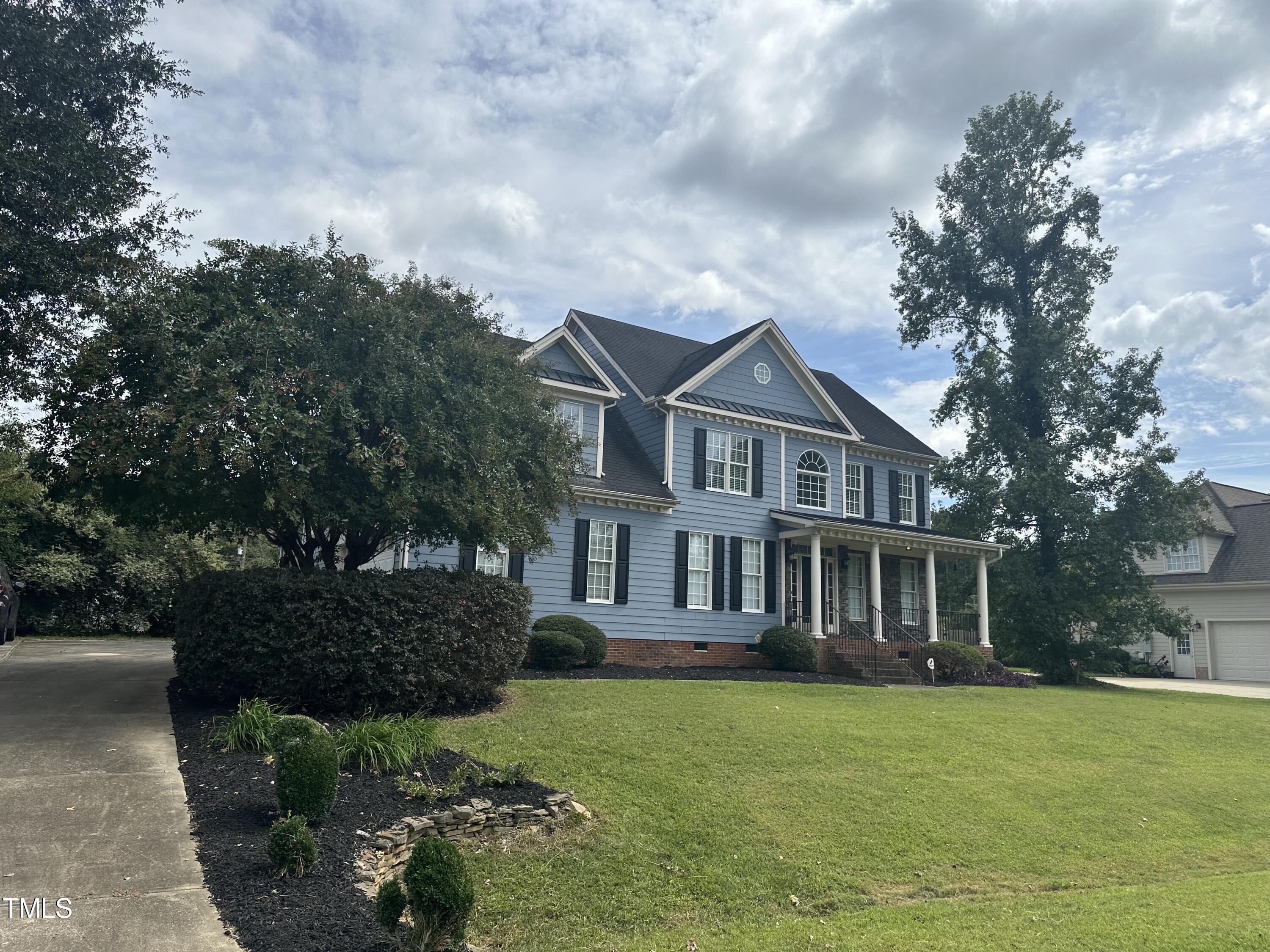 7513 Orchard Crest Court