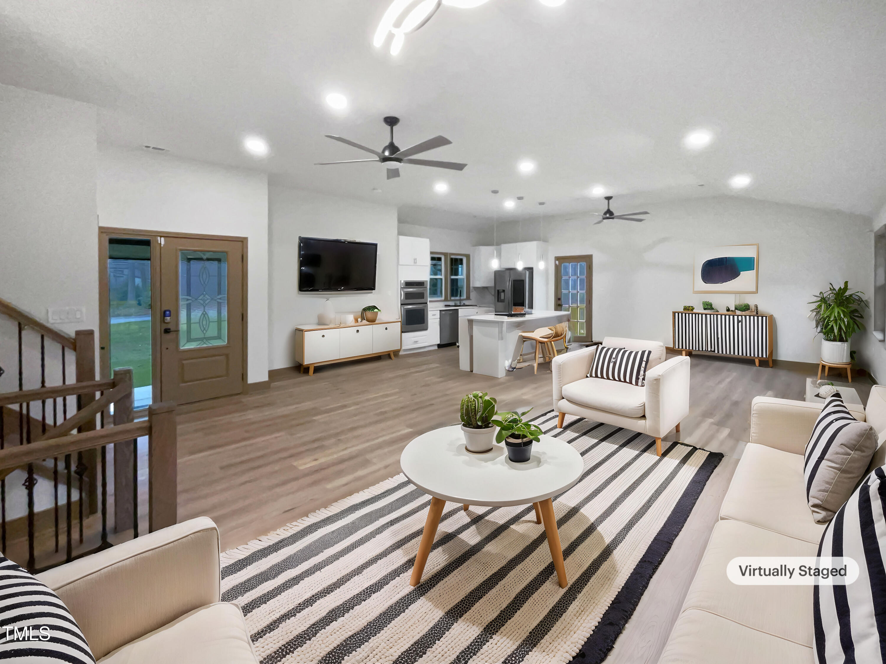 8125 Park Side Drive