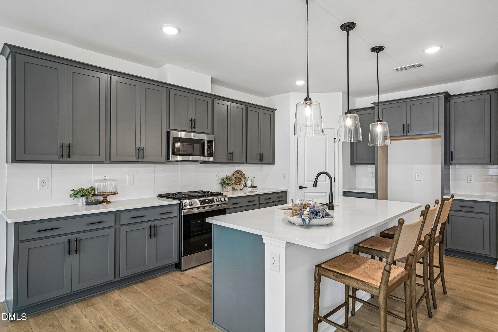 129 N Stone Mill Trail