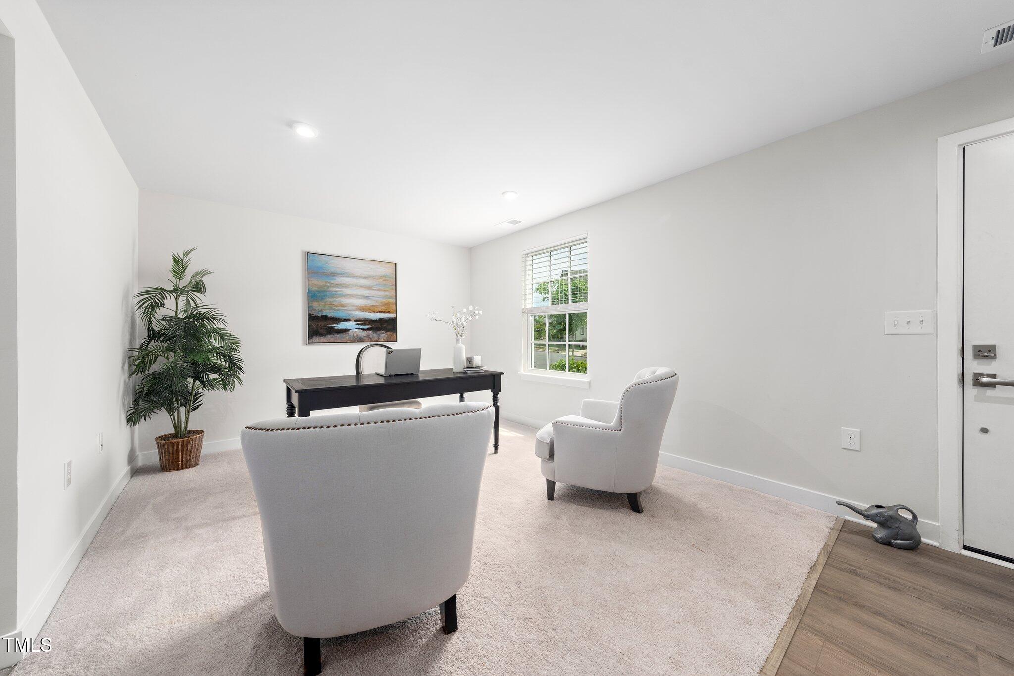 1437 Newpoint Drive